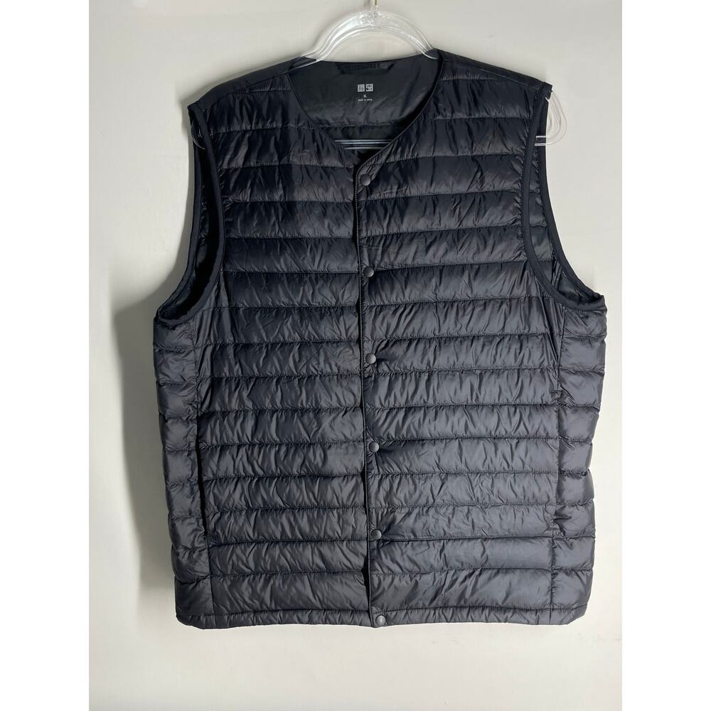 Uniqlo Puffer Vest Mens XL Black Ultra Light Down Snap Up Lightweight Packable